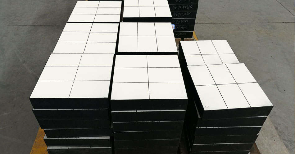 威廉希尔特瓷：ZTA超耐磨陶瓷衬板销量立异高